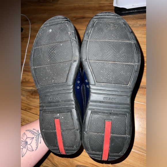 Used PRADA SPORT
Patent Leather Colorblock Pattern Sneakers - Picture 5 of 8